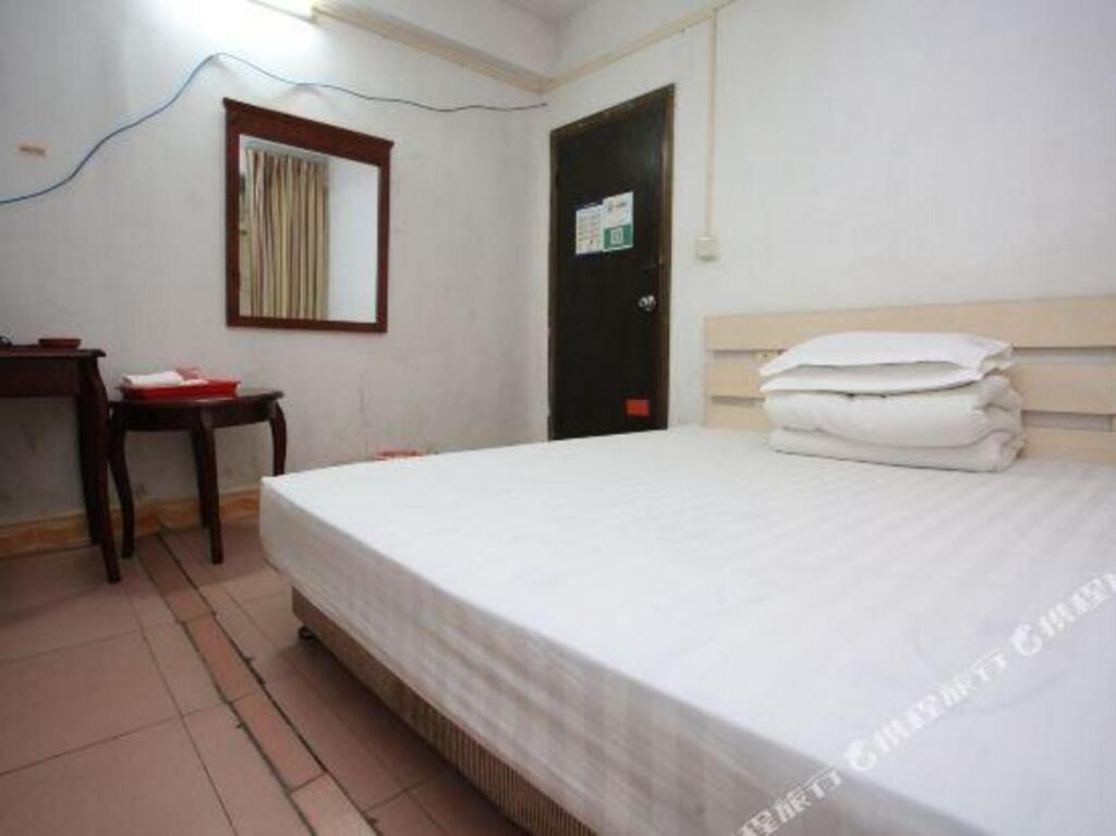 Шэньчжэнь: Jiaxing Hostel