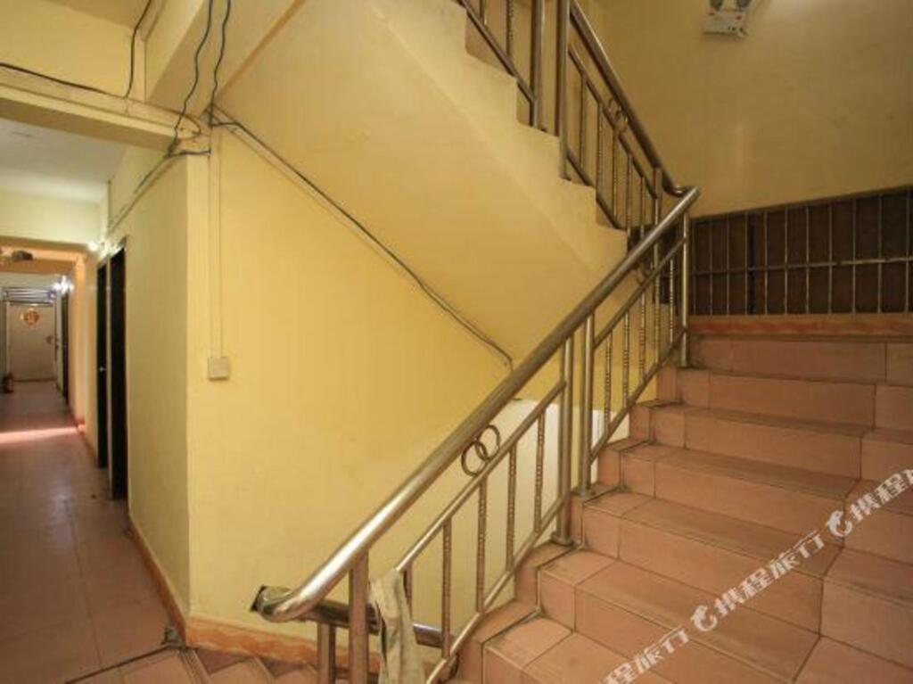 Шэньчжэнь: Jiaxing Hostel