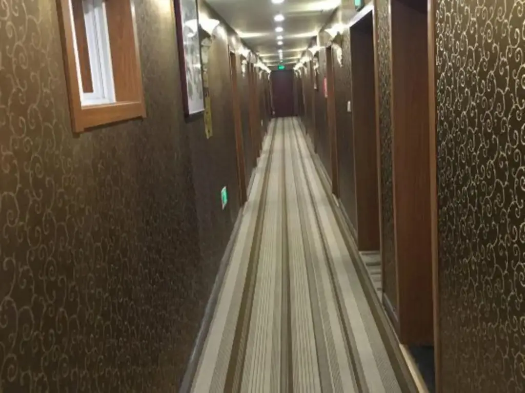 Циндао: Molly Business Express Hotel Qingdao