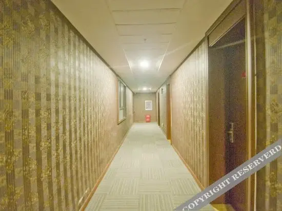 Хуанган: City 118 Chain Inn Macheng Dujuan Avenue
