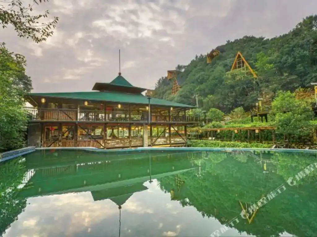 Нинбо: Ningbo Seclusive Life Resort
