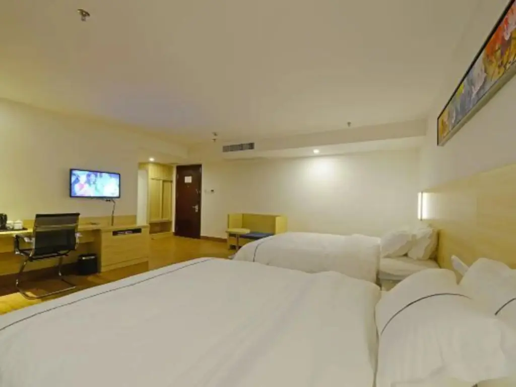 Чжаоцин: Longting Holiday Hostel