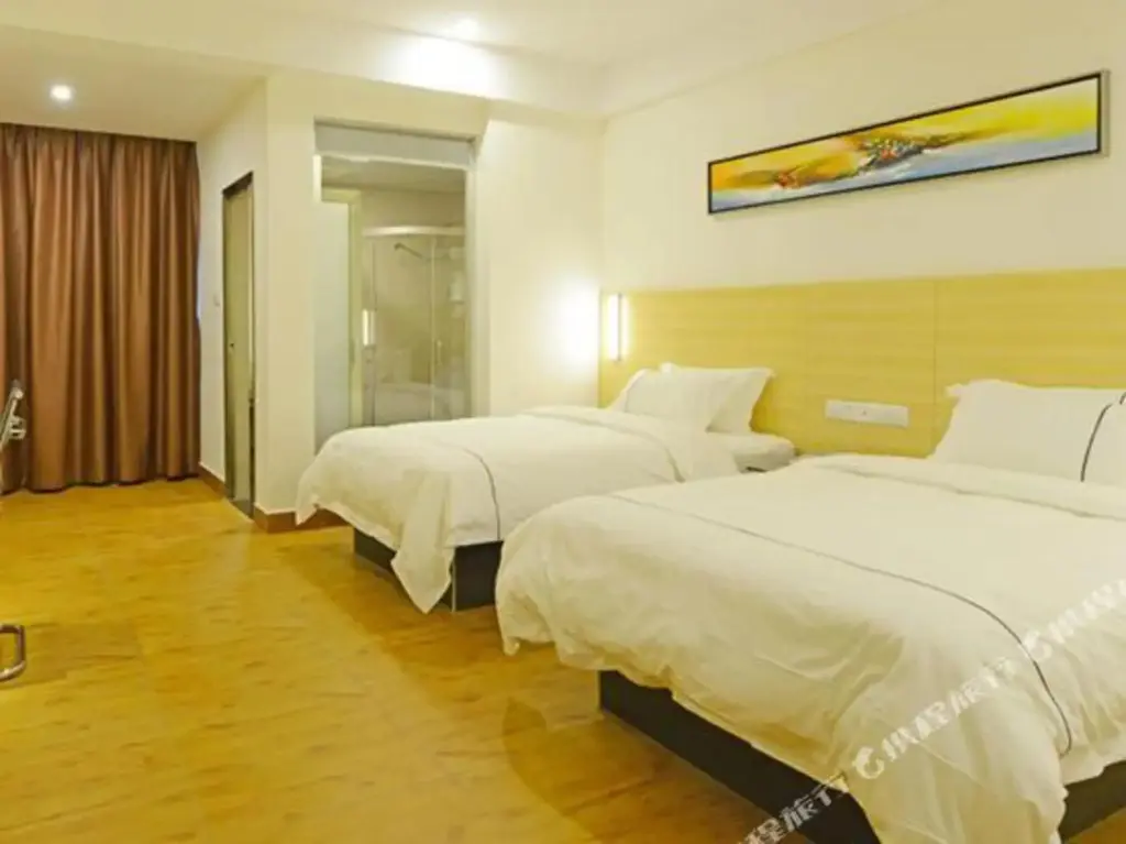 Чжаоцин: Longting Holiday Hostel