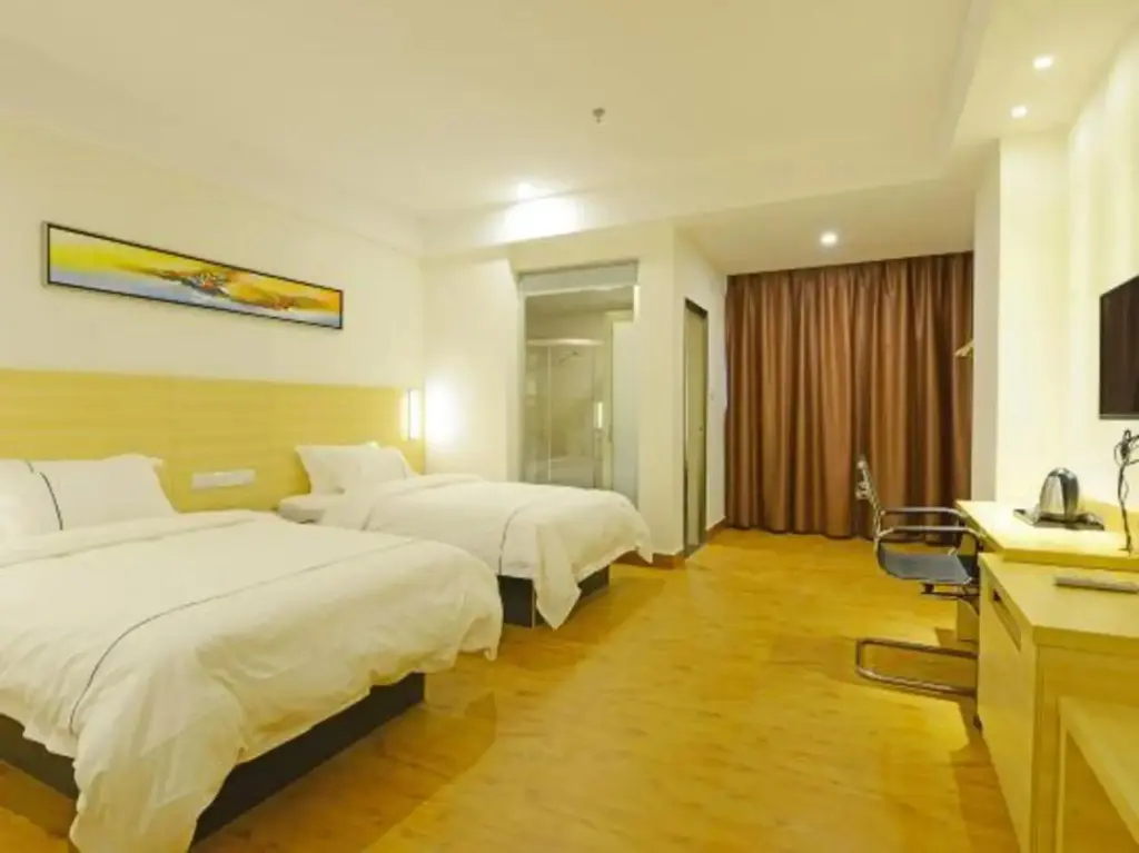Чжаоцин: Longting Holiday Hostel