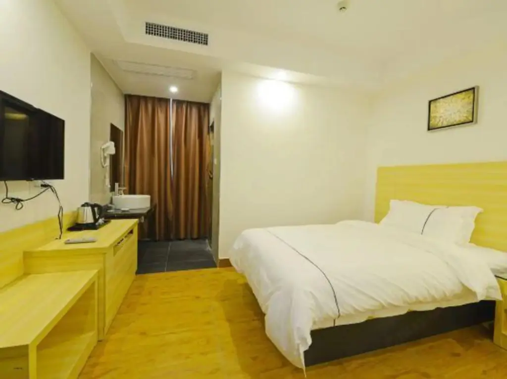 Чжаоцин: Longting Holiday Hostel
