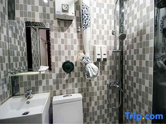Гонконг: Tsuen Hotel