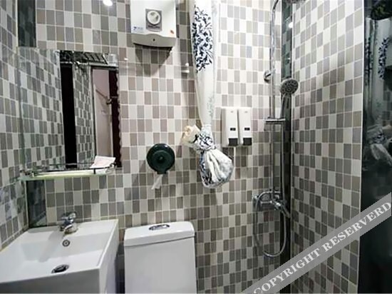 Гонконг: Tsuen Hotel