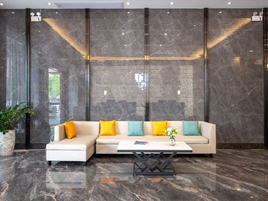 Маоминг: Country Inn & Suites by Radisson,Maoming high speed railway station people's Square