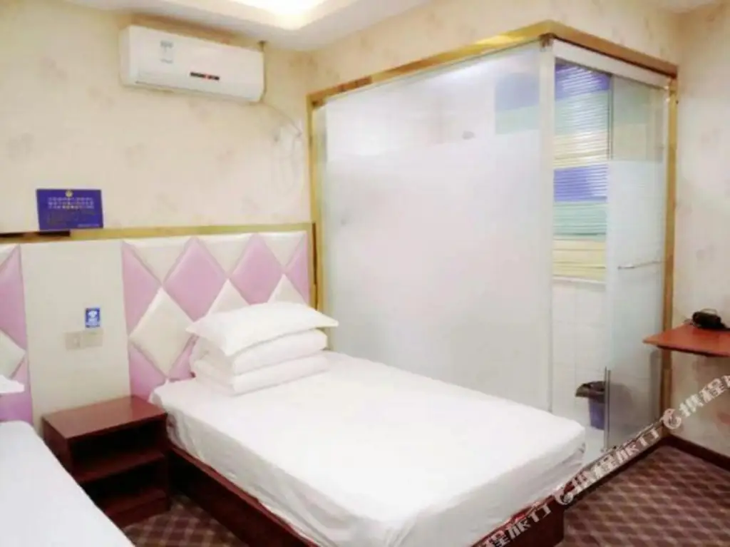 Jialai Express Hostel — фото 1