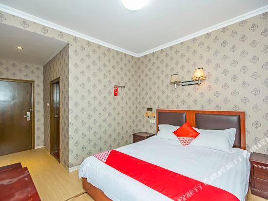 Янчжоу: Oyo Yangzhou Jindu Hotel (Xiancheng Road branch, Jiangdu District)