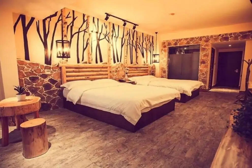 Чжанцзяцзе: Zhangjiajie Interval Time Travel Inn