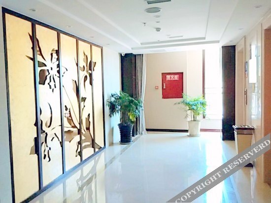 Лешан: Lindu Hotel