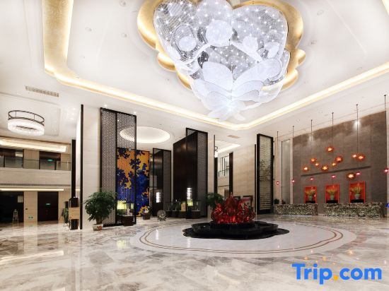 Чжаоюань: Longhu Hotel