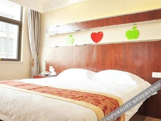 Шанхай: Three Good Hotels