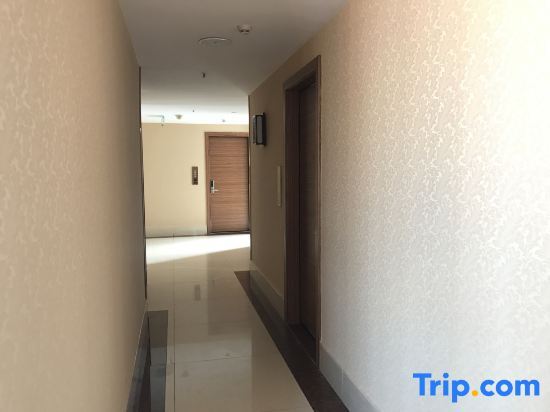 Маоминг: Marriott Business Hotel (Gaozhou People's Court)