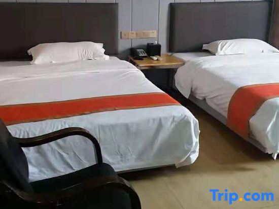 Маоминг: Marriott Business Hotel (Gaozhou People's Court)
