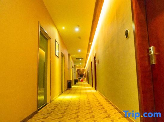 Наньпин: Fenghuang Huating Hostel