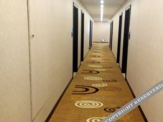 Baihe Business Chain Hotel — фото 1