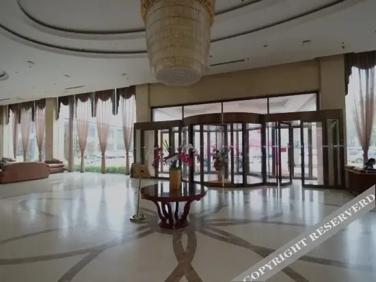 Баодин: Holiday Inn Baoding Xingrui