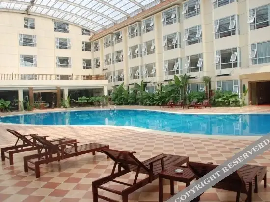 Баодин: Holiday Inn Baoding Xingrui