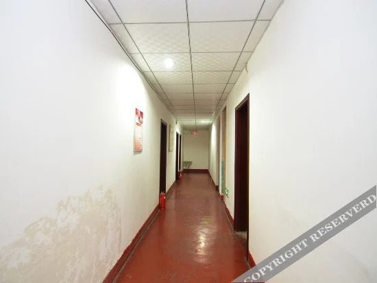 Лоян: Lantian Business Hostel