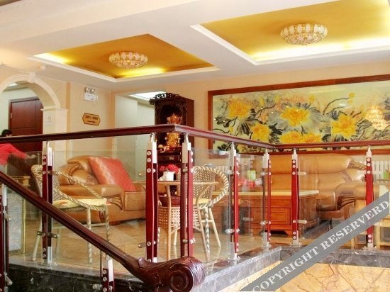 Циндао: OYO Qingdao Jinding Business Hotel (Qingyi Affiliated Hospital Shop)