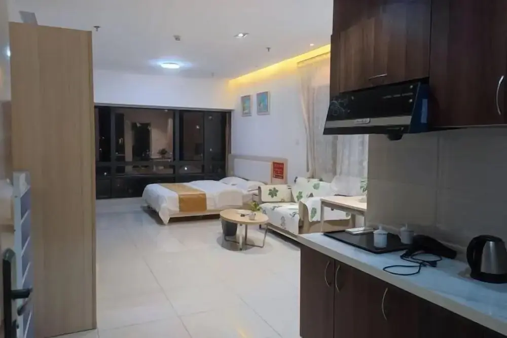 Шэньчжэнь: South China City Huanan Business Apartment