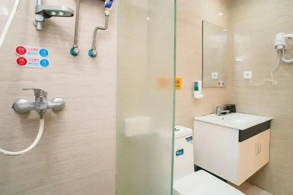 Шэньчжэнь: South China City Huanan Business Apartment