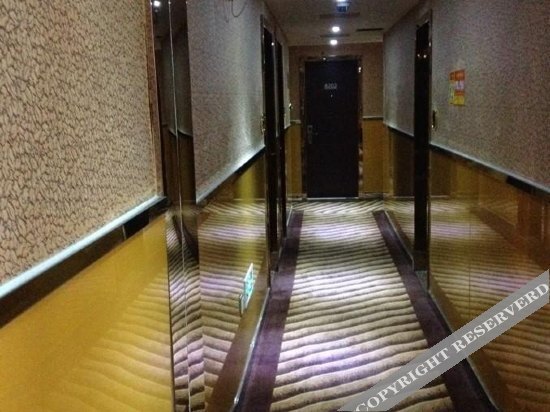 Ханчжоу: Super 8 Hangzhou Bus West Station Xixi Shidi