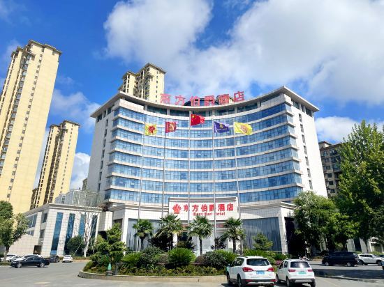 Гуши: Gushi Oriental Earl Hotel (Yucheng Avenue Genqin Culture Park)