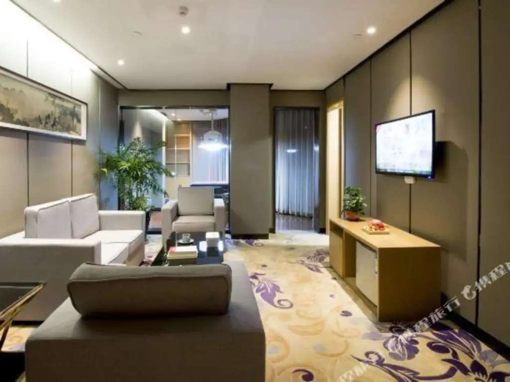 Ganlinhui Malson New Century Hotel — фото 1