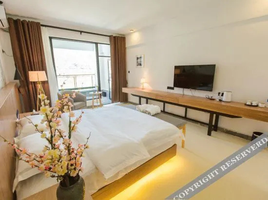 Дали: Lishui Hot Spring Holiday Hotel