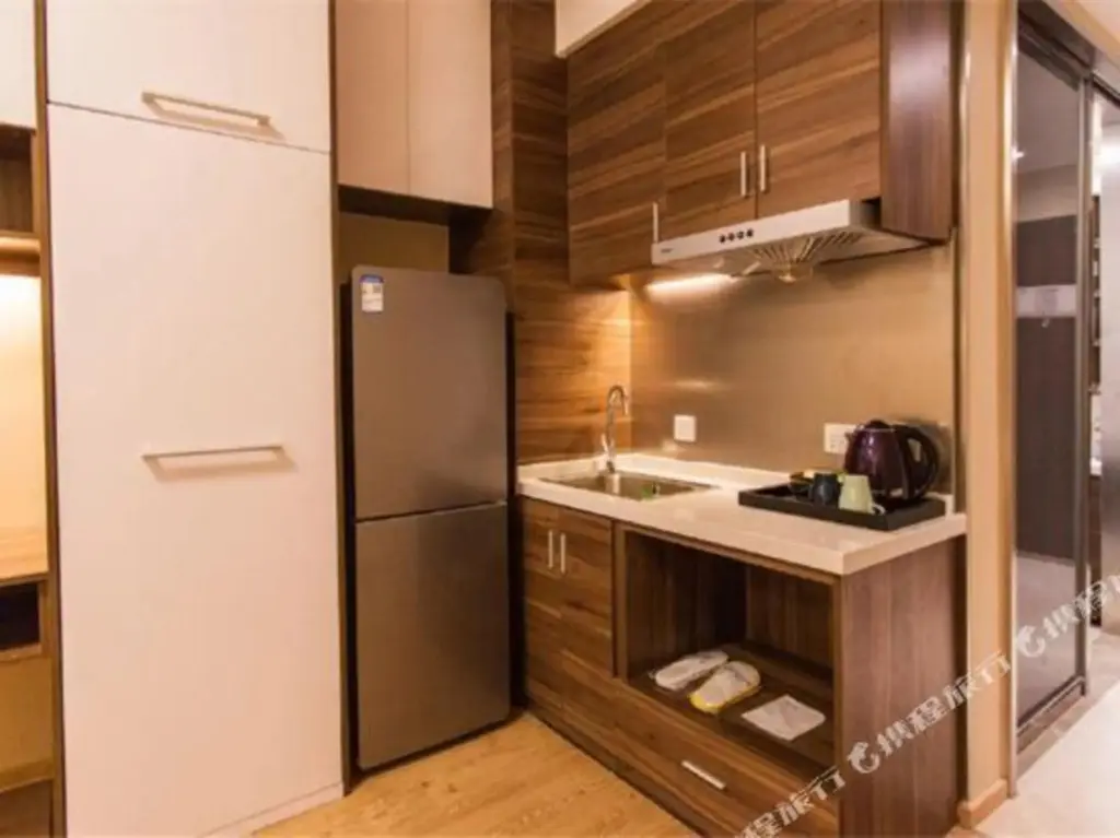 Янчжоу: Baiya Light Luxury Holiday Apartment (Yangzhou Railway Station Jinghuacheng Branch)