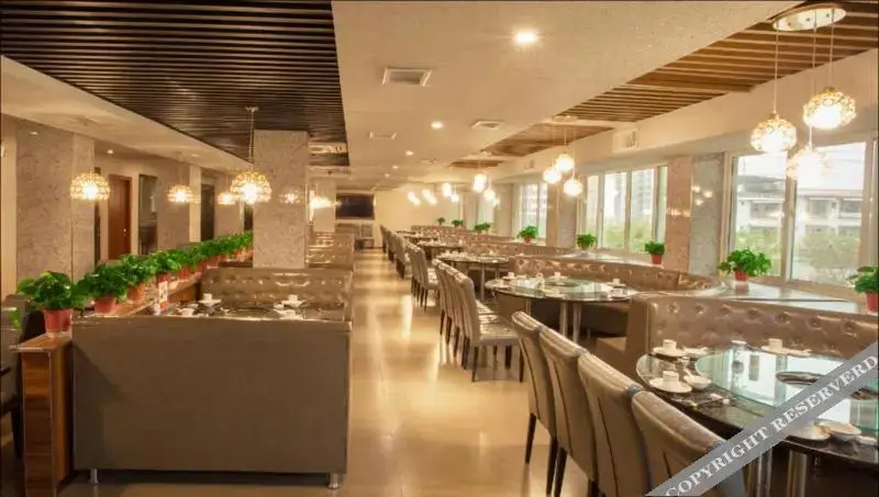 Days Inn by Wyndham Business Place Guilin Yishun — фото 1