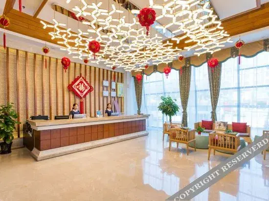 Тенгген: Mangu Hot Spring Hotel