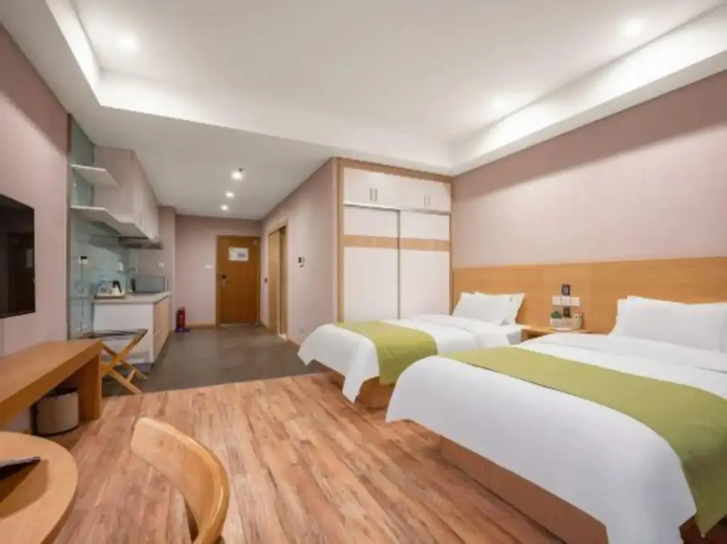 Цзинань: Yicheng Light Residence Hotel