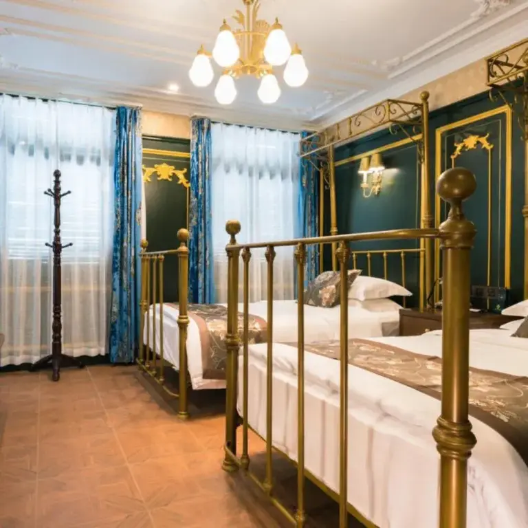 Дунъян: Film and Television Theme Hostel