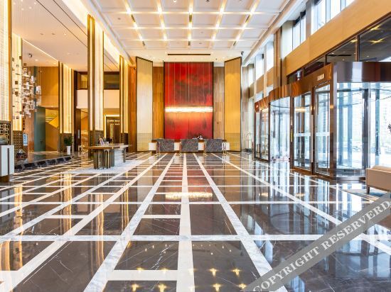 Цинлун: Qianzhong Hotel