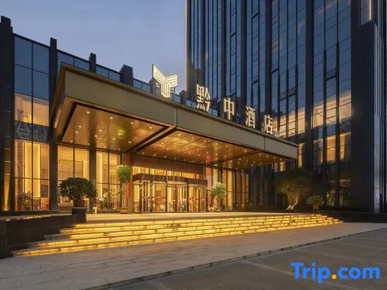 Цинлун: Qianzhong Hotel