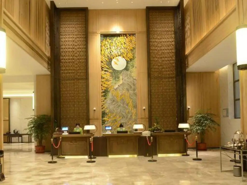 Линьи: Lushang Spring Lake Resort