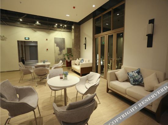 Санья: Yuejia Holiday Hotel (Yalong Bay Hehong Holiday Sunshine Branch)
