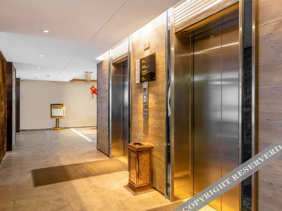 Янгиианг: Ausotel Suites (Hailing Island Agile Gold Coast)