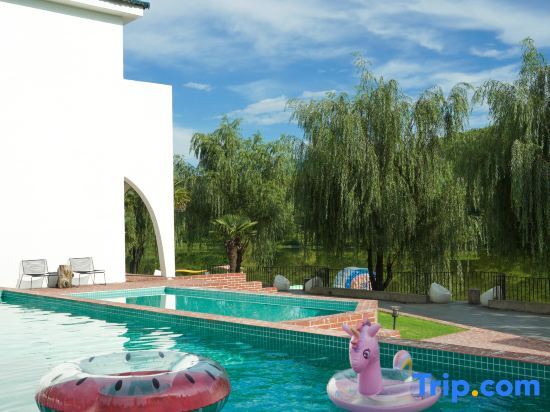 Уси: Zhi Lan Qiu Lakeside Homestay