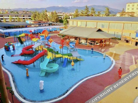 Куньмин: Tanghai Holiday Hotel