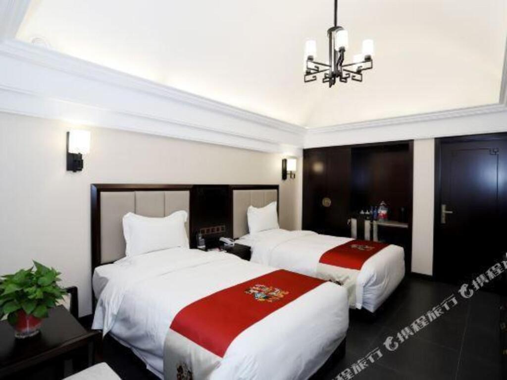Яньань: Yilu Hotel