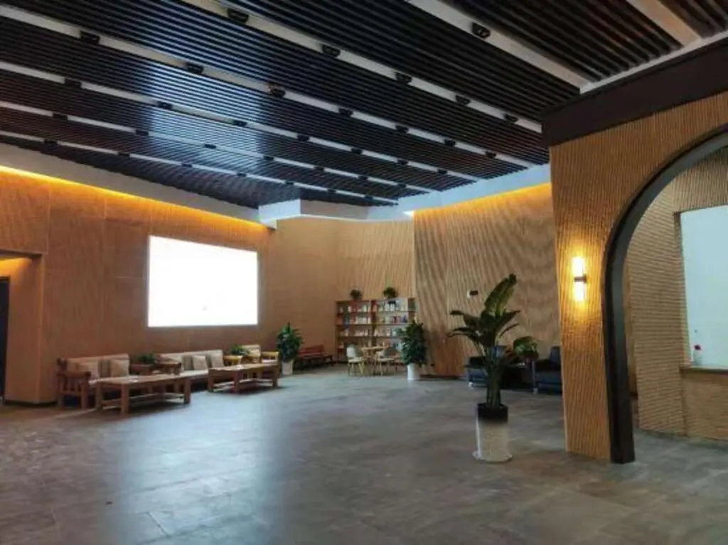 Яньань: Yilu Hotel