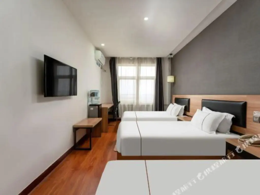 Цзинань: Thank U Express Hotel (Jinan Cancer Hospital West Station Store)