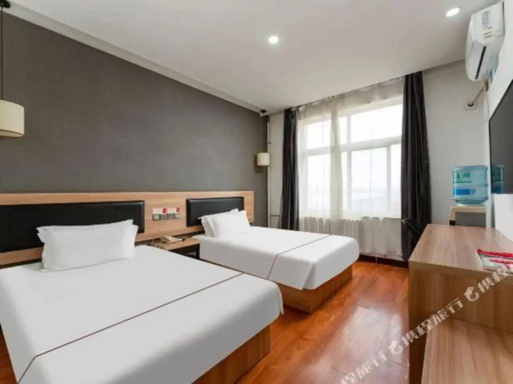 Цзинань: Thank U Express Hotel (Jinan Cancer Hospital West Station Store)