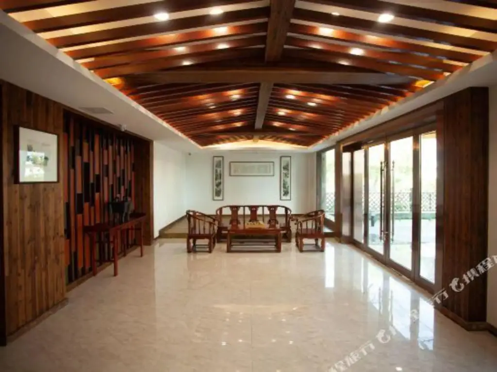 Уси: Yunju Courtyard Inn