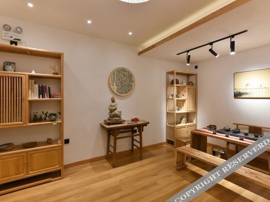 Сянси: Yifangyan · Courtyard Light Luxury Hostel